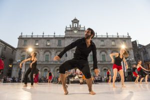  Spettacolo "Lava Bubbles" della Compagnia Zappalà Danza